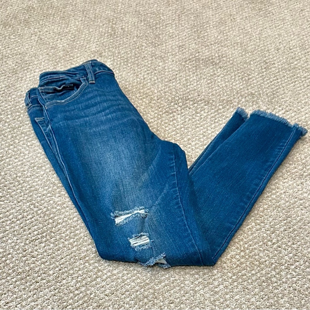🦋 Forever 21 womens ripped skinny jeans size 27🦋